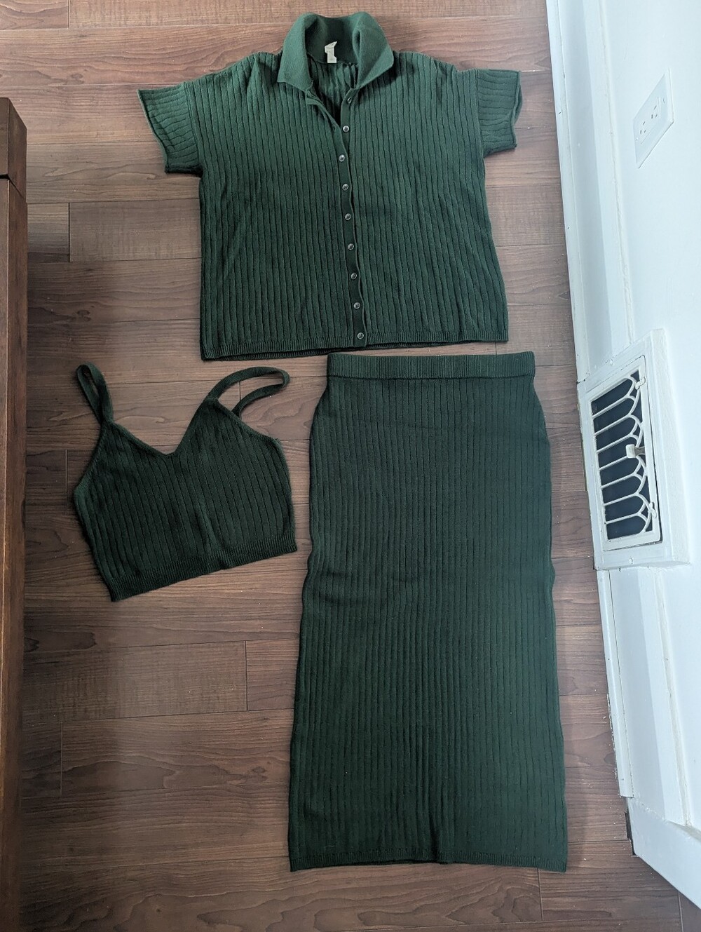 3-Piece Anthropologie Matching Set Green M